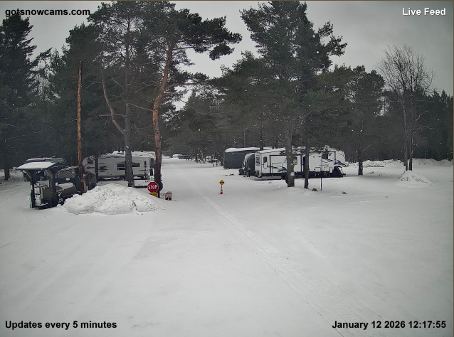 Live Cam at Charlie's Inn from gotsnowcams.com